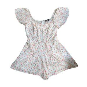 Trixxi Clothing Company white short romper pink orange flowers cap sleeves, M.